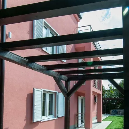Apartment Tina