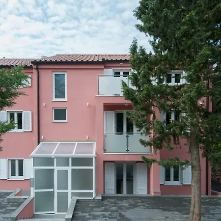 Apartment Tina