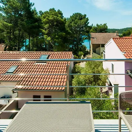 Tina Mali Losinj